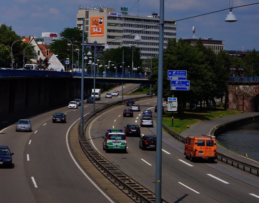 Megaposter_bigcitywall_Saarbruecken_A620_80.000_KFZ_tgl_01